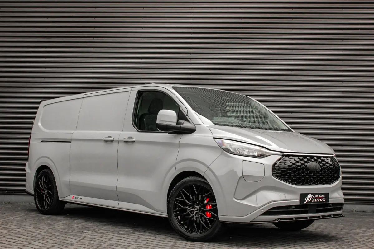 340 L2H1 Limited 65 kWh 218PK / JB- EDITON / CAMERA / 328KM RANGE / APPLE CARPLAY /DRIVERS- PACK/ FULL OPTIONS