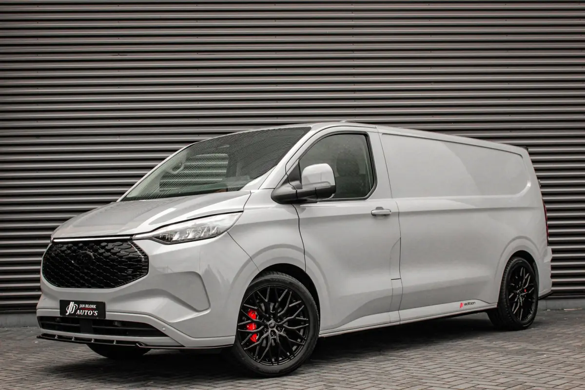 340 L2H1 Limited 65 kWh 218PK / JB- EDITON / CAMERA / 328KM RANGE / APPLE CARPLAY /DRIVERS- PACK/ FULL OPTIONS