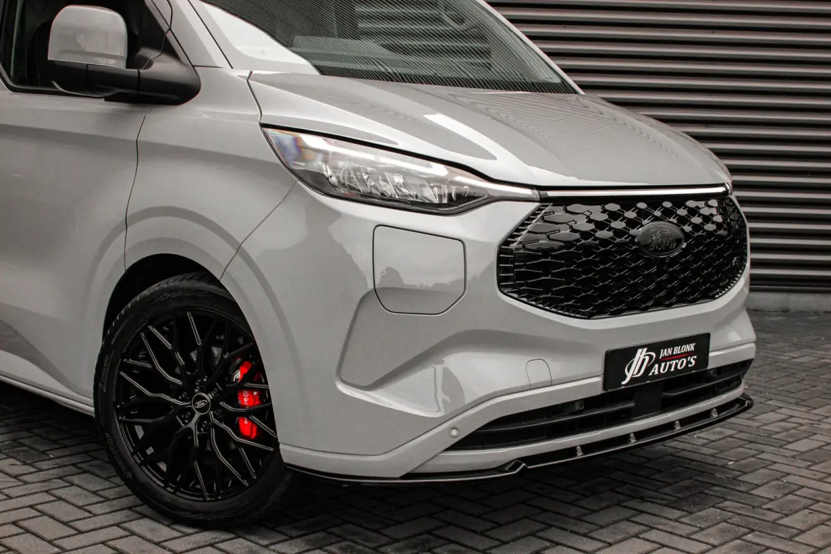 340 L2H1 Limited 65 kWh 218PK / JB- EDITON / CAMERA / 328KM RANGE / APPLE CARPLAY /DRIVERS- PACK/ FULL OPTIONS