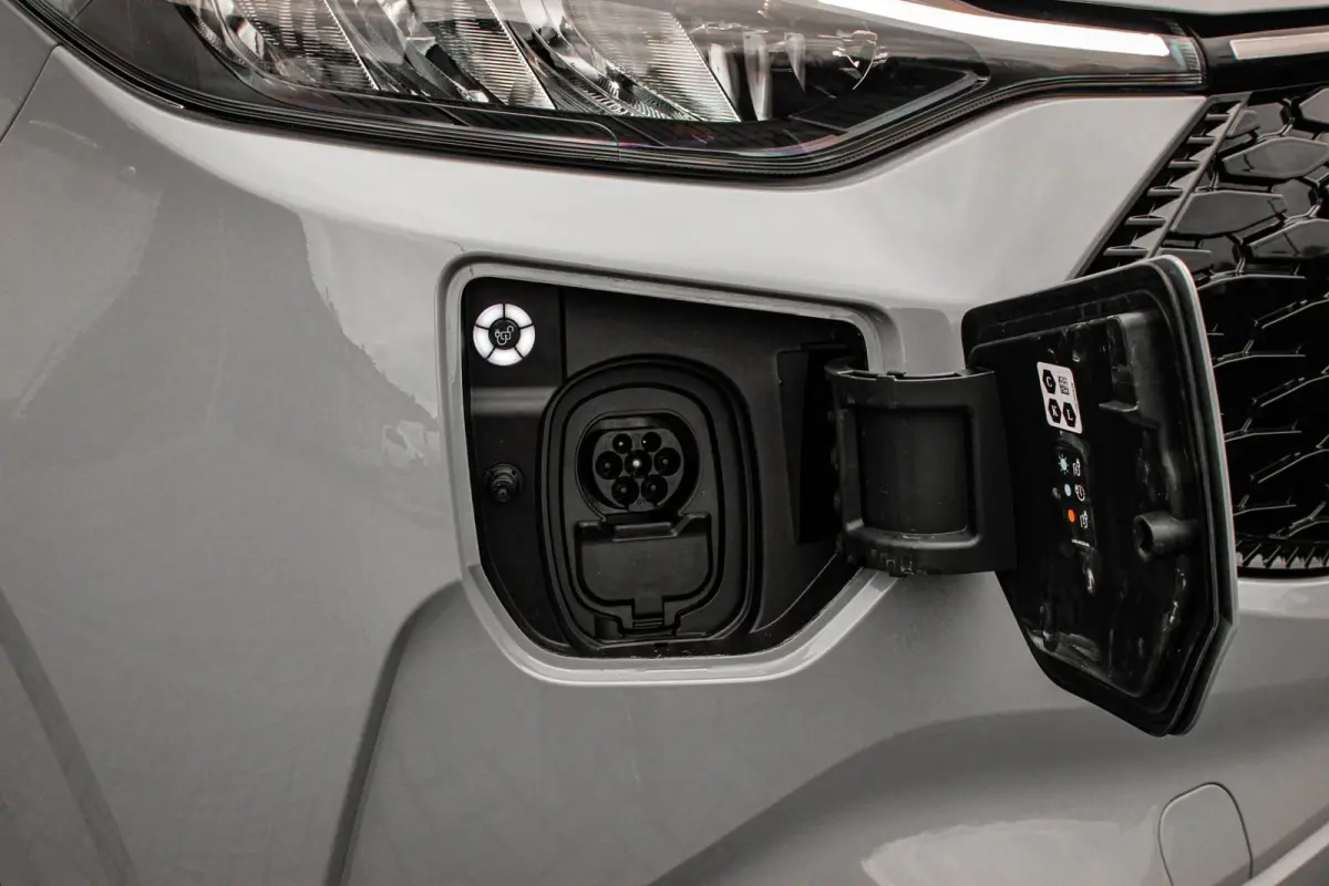 340 L2H1 Limited 65 kWh 218PK / JB- EDITON / CAMERA / 328KM RANGE / APPLE CARPLAY /DRIVERS- PACK/ FULL OPTIONS