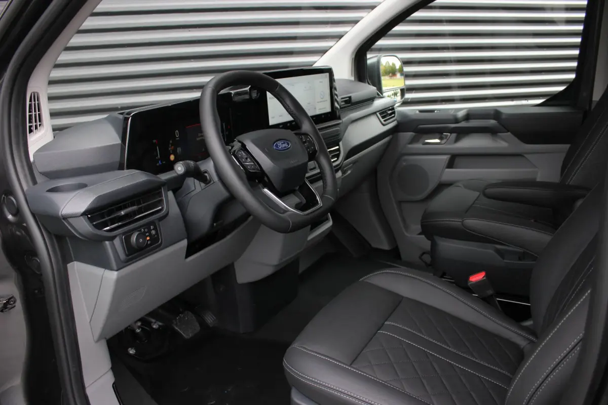 Cust. 340 L2H1 Limited 65 kWh 218PK / JB-EDIITON / CAMERA / 328KM RANGE / APPLE CARPLAY /DRIVERS-PACK /FULL OPTIONS