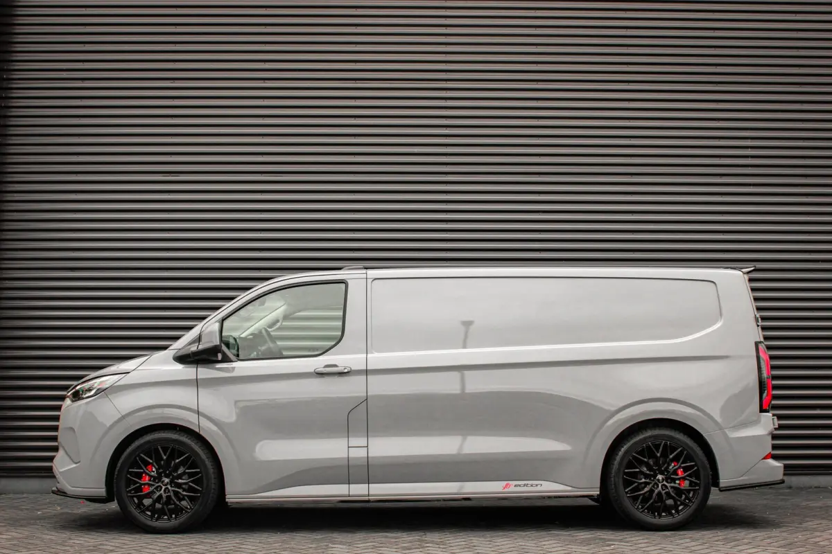 340 L2H1 Limited 65 kWh 218PK / JB- EDIITON / CAMERA / 328KM RANGE / APPLE CARPLAY /DRIVERS- PACK/FULL OPTIONS