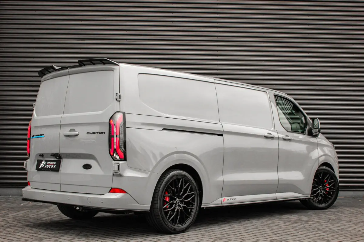 Cust. 340 L2H1 Limited 65 kWh 218PK / JB-EDIITON / CAMERA / 328KM RANGE / APPLE CARPLAY /DRIVERS-PACK /FULL OPTIONS