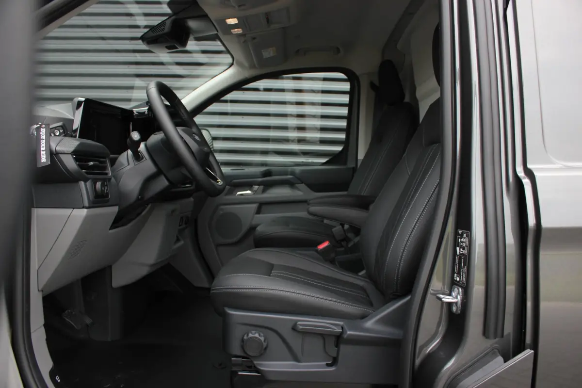 Cust. 340 L2H1 Limited 65 kWh 218PK / JB-EDIITON / CAMERA / 328KM RANGE / APPLE CARPLAY /DRIVERS-PACK /FULL OPTIONS