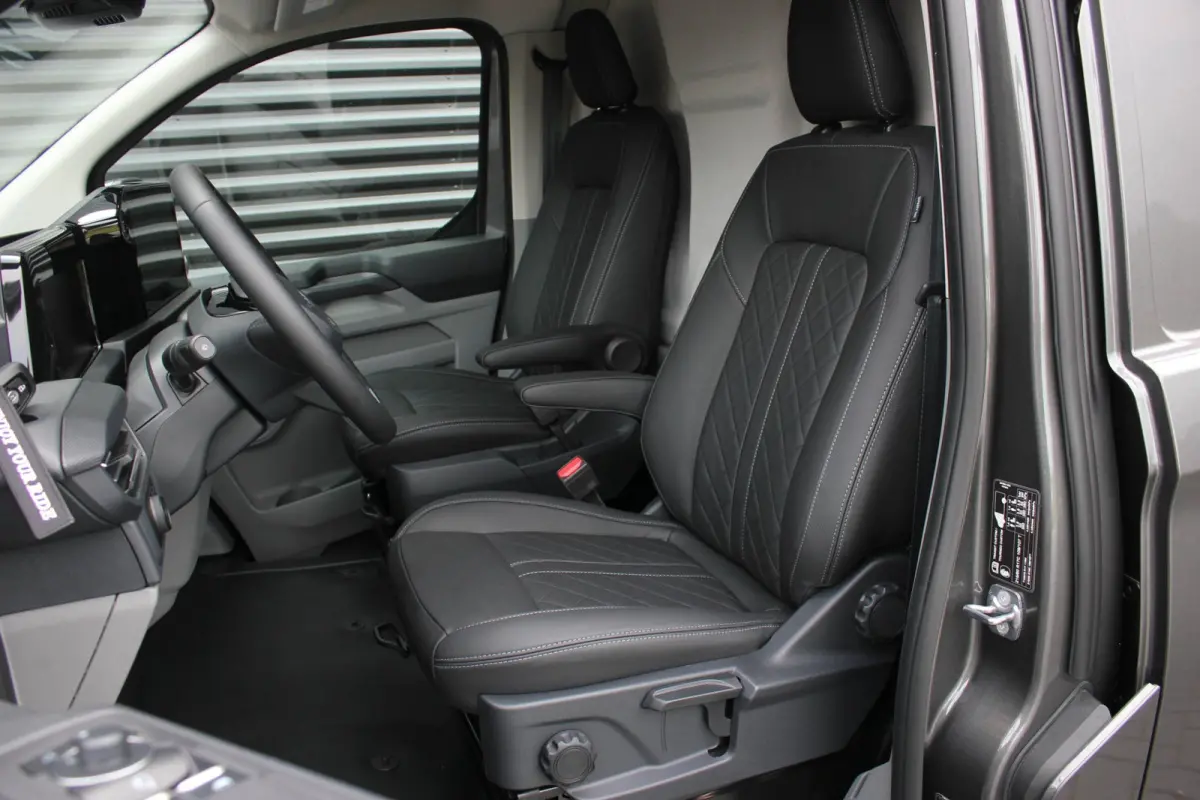 Cust. 340 L2H1 Limited 65 kWh 218PK / JB-EDIITON / CAMERA / 328KM RANGE / APPLE CARPLAY /DRIVERS-PACK /FULL OPTIONS