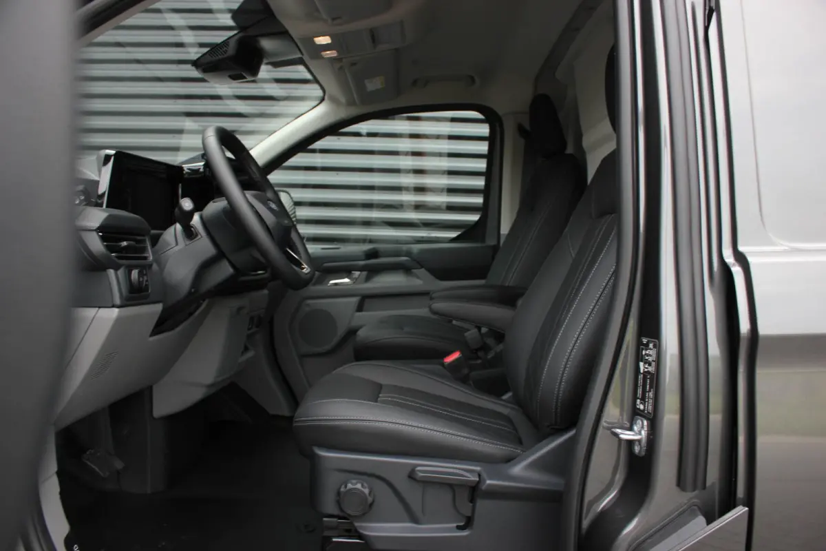 Cust. 340 L2H1 Limited 65 kWh 218PK / JB-EDIITON / CAMERA / 328KM RANGE / APPLE CARPLAY /DRIVERS-PACK /FULL OPTIONS