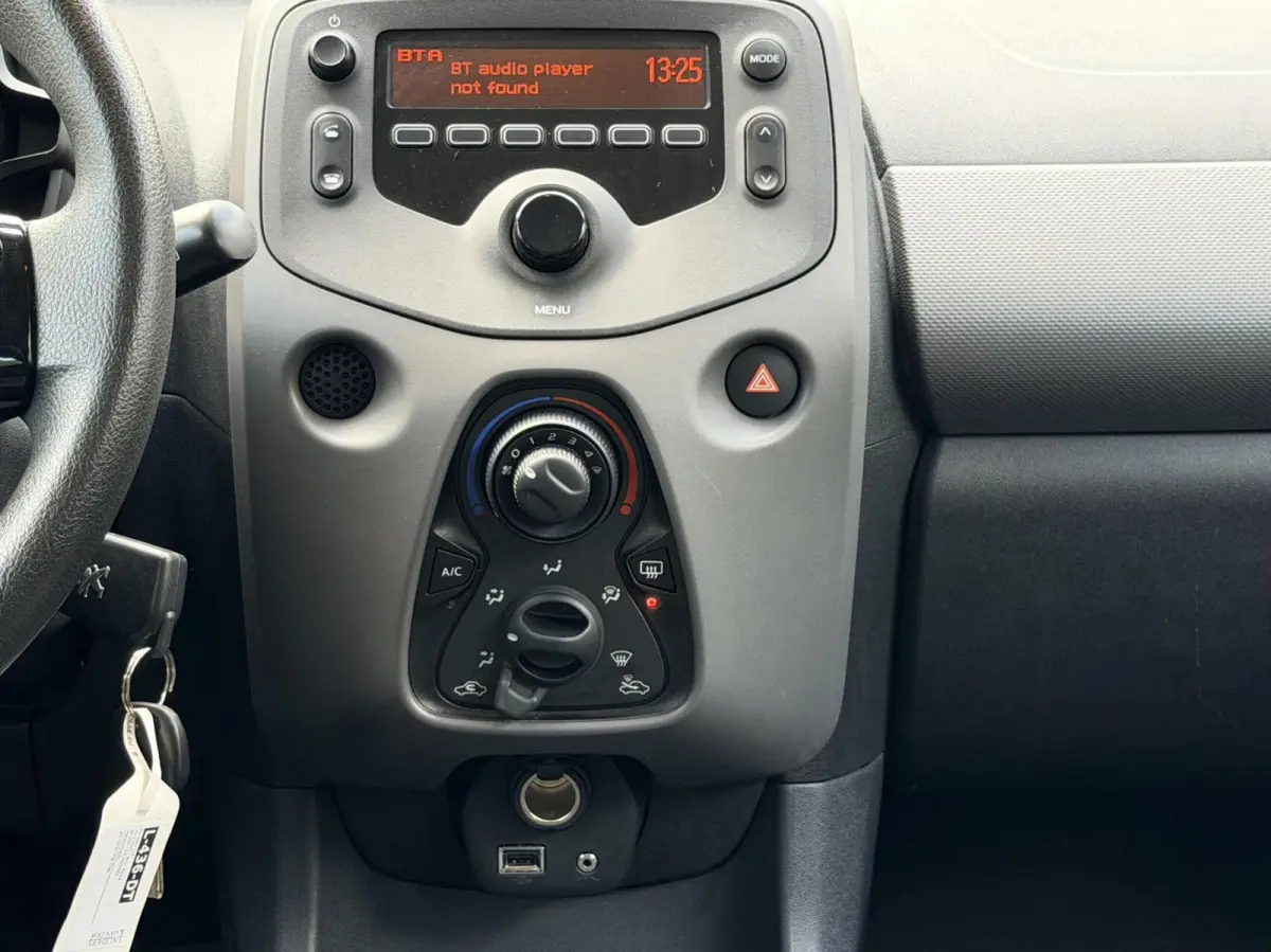 1.0 e-VTi Active | Airco | 5DRS | Bluetooth | Goed Onderhouden | Sportieve Kleur
