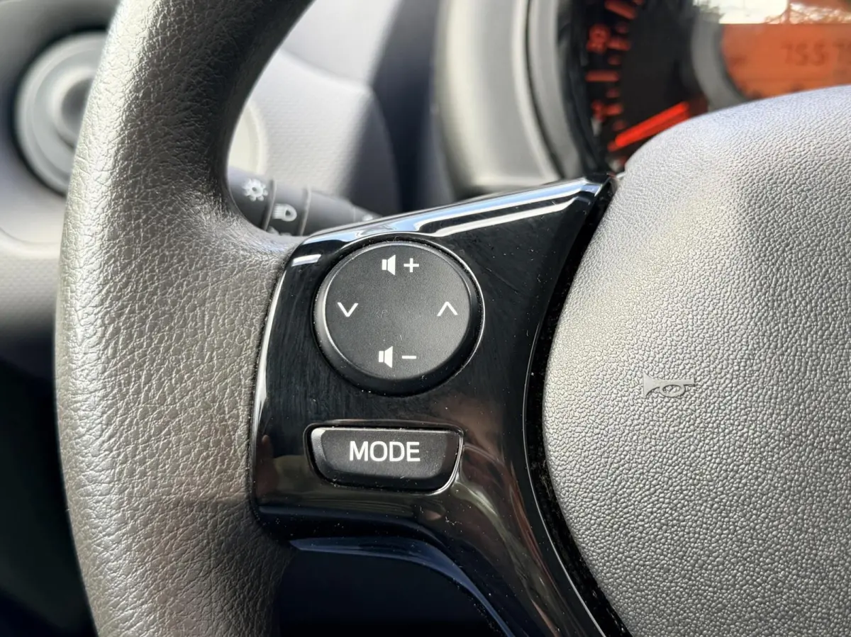1.0 e-VTi Active | Airco | 5DRS | Bluetooth | Goed Onderhouden | Sportieve Kleur