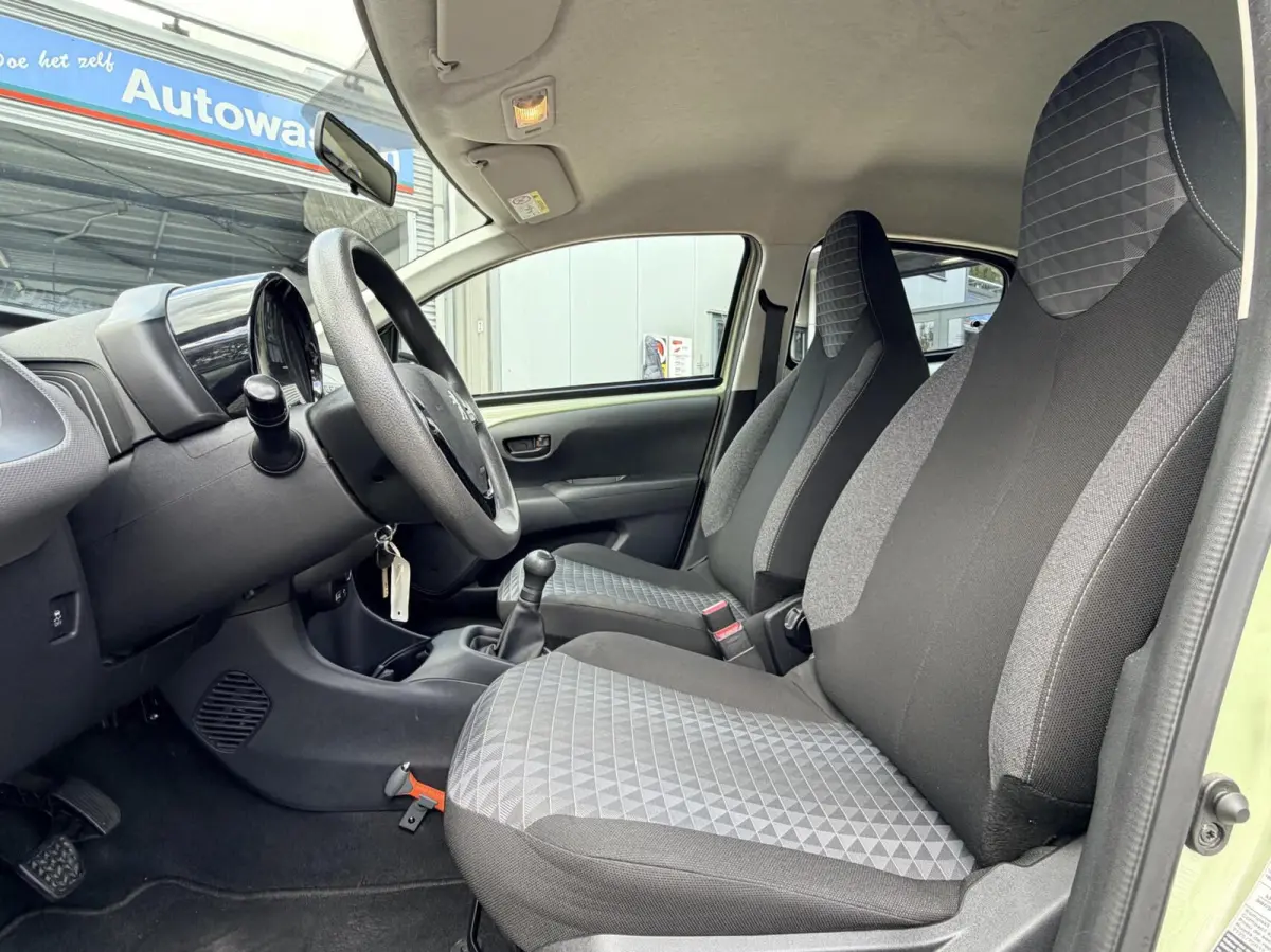 1.0 e-VTi Active | Airco | 5DRS | Bluetooth | Goed Onderhouden | Sportieve Kleur