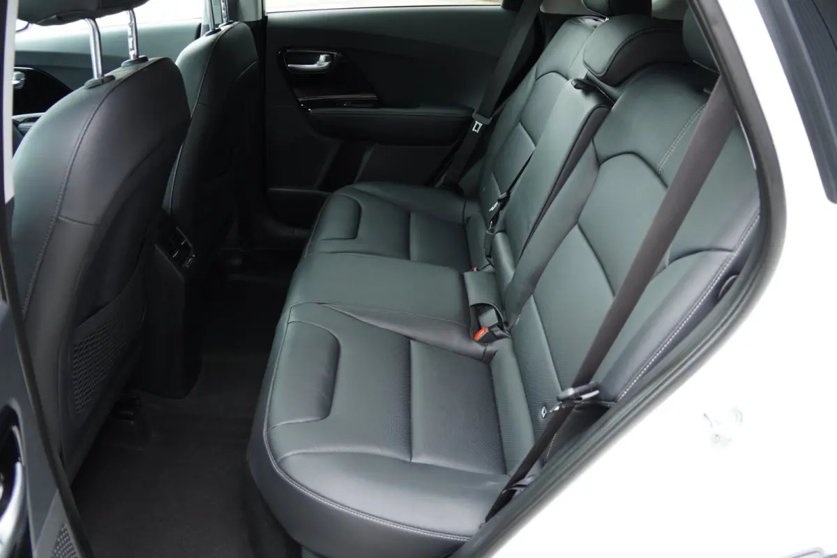1.6 GDi Hybrid DynamicPlusLine 2021 Stoelverwarming Leder Automaat SUV Adaptive cruise control Carplay Android Navigatie