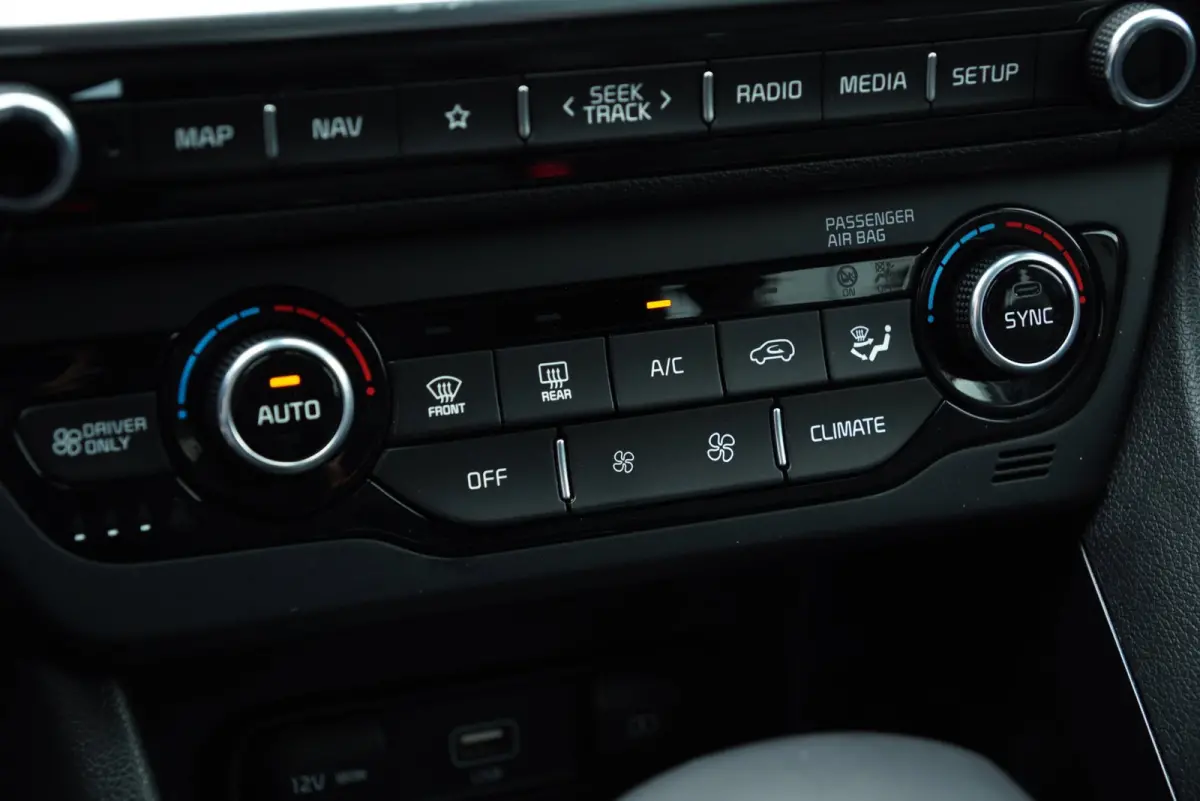 1.6 GDi Hybrid DynamicPlusLine 2021 Stoelverwarming Leder Automaat SUV Adaptive cruise control Carplay Android Navigatie