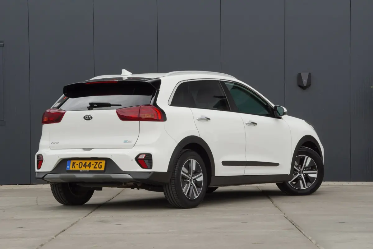 1.6 GDi Hybrid DynamicPlusLine 2021 Stoelverwarming Leder Automaat SUV Adaptive cruise control Carplay Android Navigatie