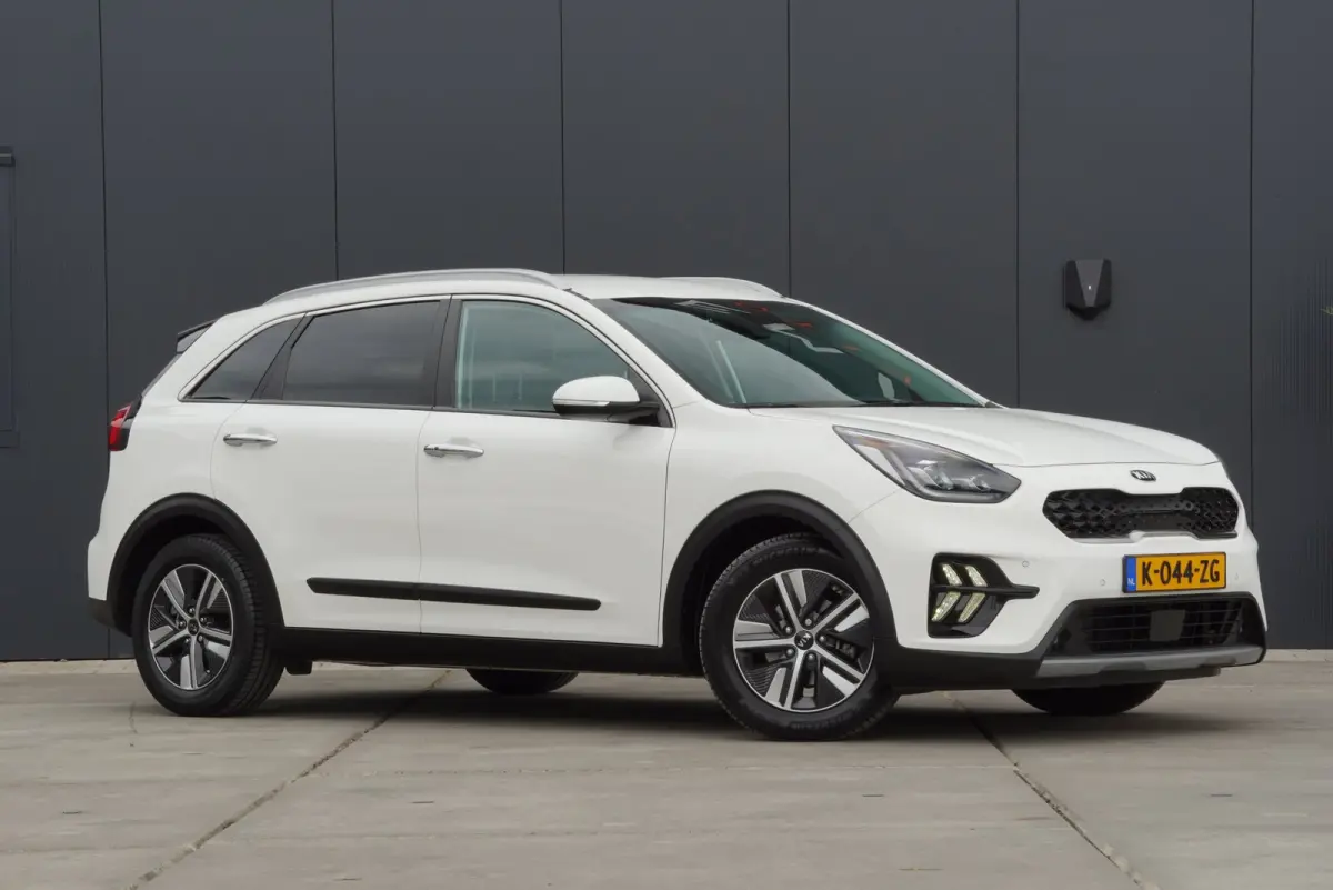 1.6 GDi Hybrid DynamicPlusLine 2021 Stoelverwarming Leder Automaat SUV Adaptive cruise control Carplay Android Navigatie