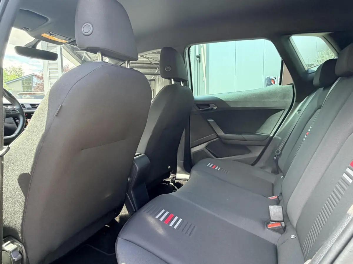 1.5 TSI EVO FR Business Intense Plus | Stoelverwarming | Led | Navi | Camera | 4-Cilinder