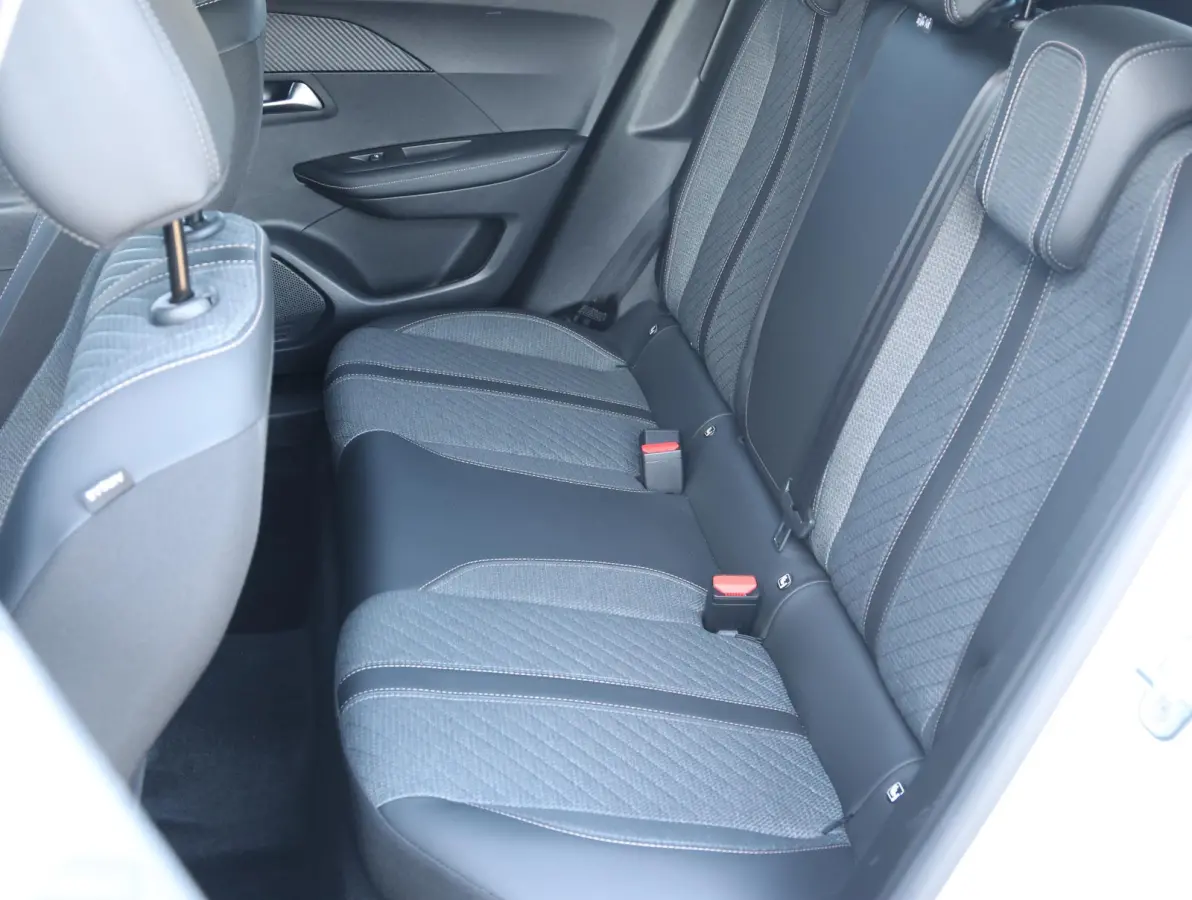 EV Allure Avantage 54 kWh 1ste Eigenaar | Camera V+A | Navigatie | Cruise Control Adaptief | Apple Carplay & Android Auto