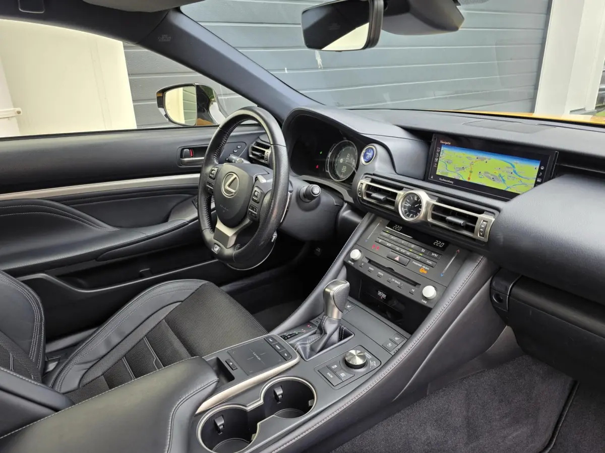 300h F Sport | Mark-Levinson | UNIEK