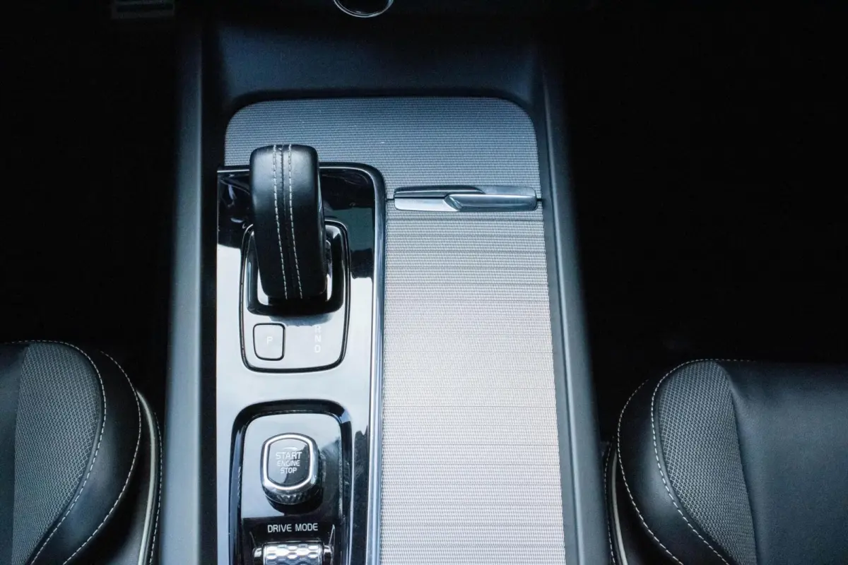 2.0 PHEV T8 Twin Engine AWD R-Design|Pano|21'|
