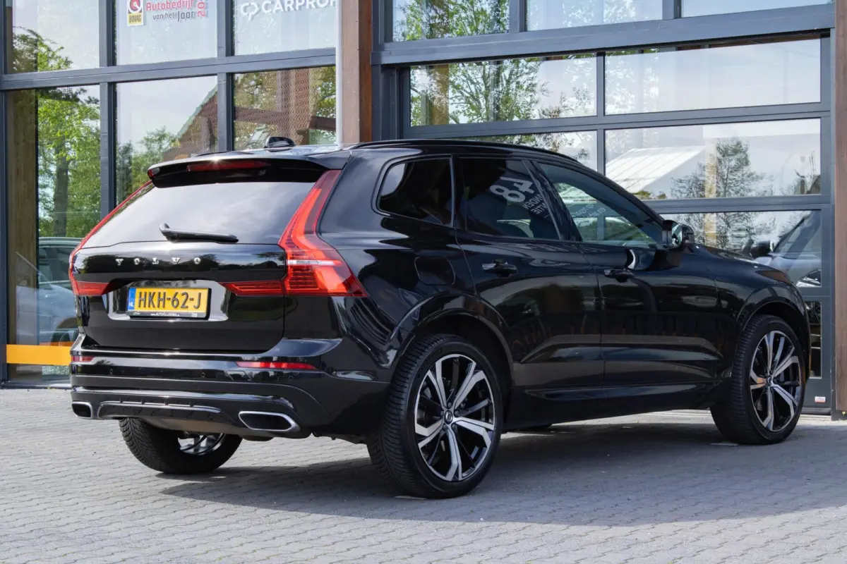 2.0 PHEV T8 Twin Engine AWD R-Design|Pano|21'|