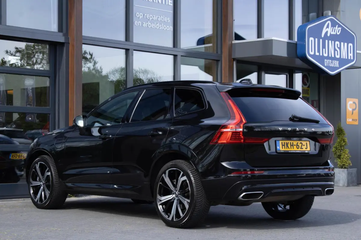 2.0 PHEV T8 Twin Engine AWD R-Design|Pano|21'|