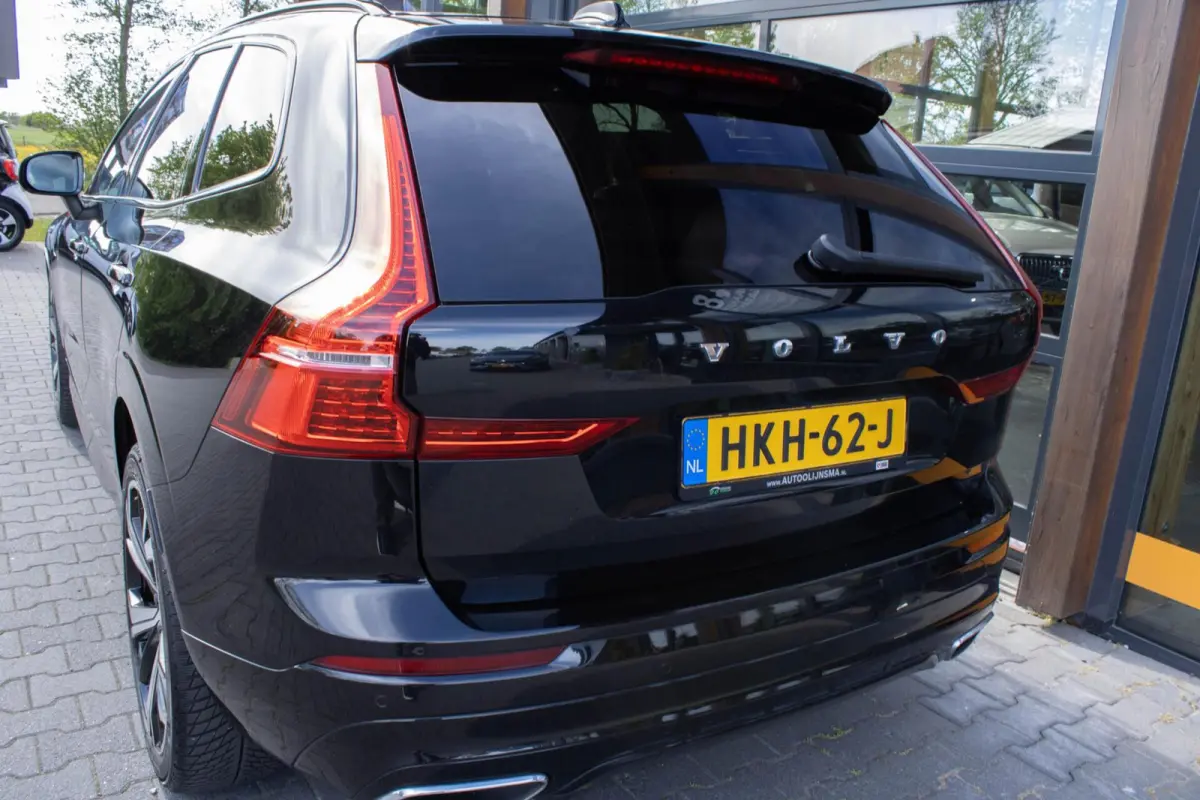2.0 PHEV T8 Twin Engine AWD R-Design|Pano|21'|