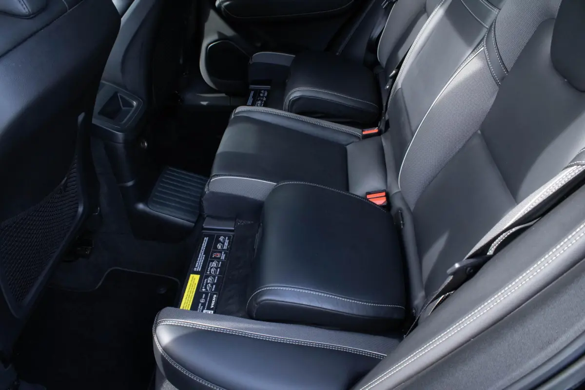 2.0 PHEV T8 Twin Engine AWD R-Design|Pano|21'|