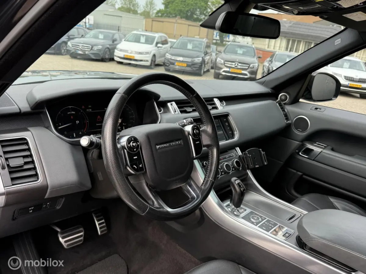 4.4 SDV8 HSE Dynamic PANODAK