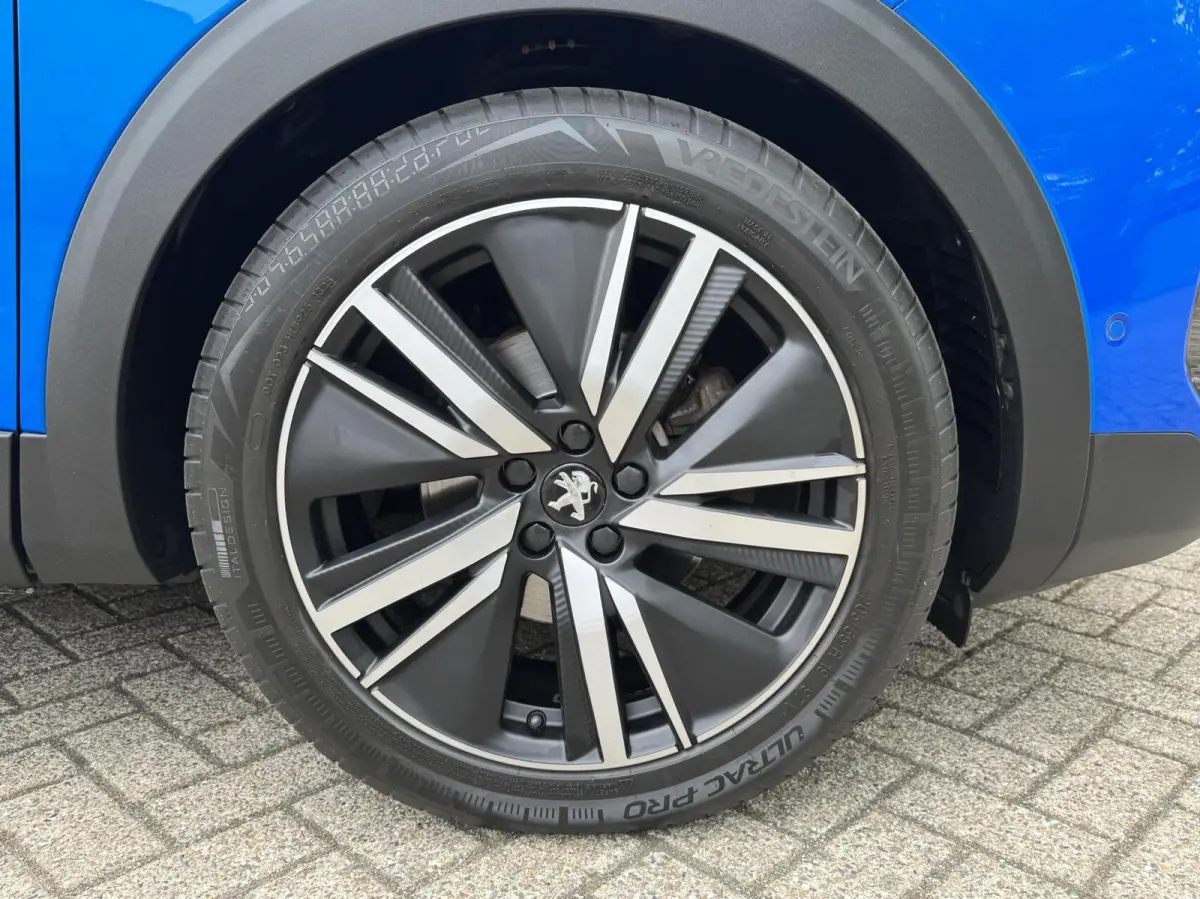PureTech Blue Lease GT|PANO|Focal|Alcantara/leder|Camera V+A|Elek.stoel.|Adap.Cruise|