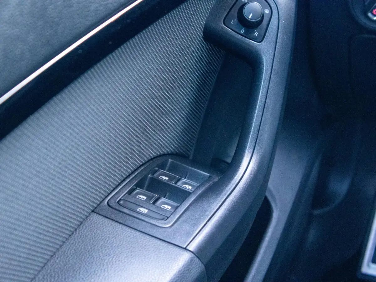 1.5 TSI FR Business Intense Pano LED Virtual Cockpit