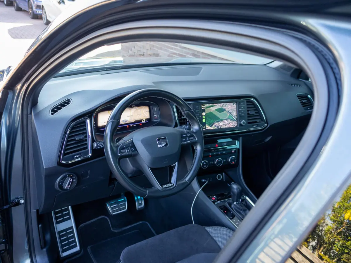 1.5 TSI FR Business Intense Pano LED Virtual Cockpit