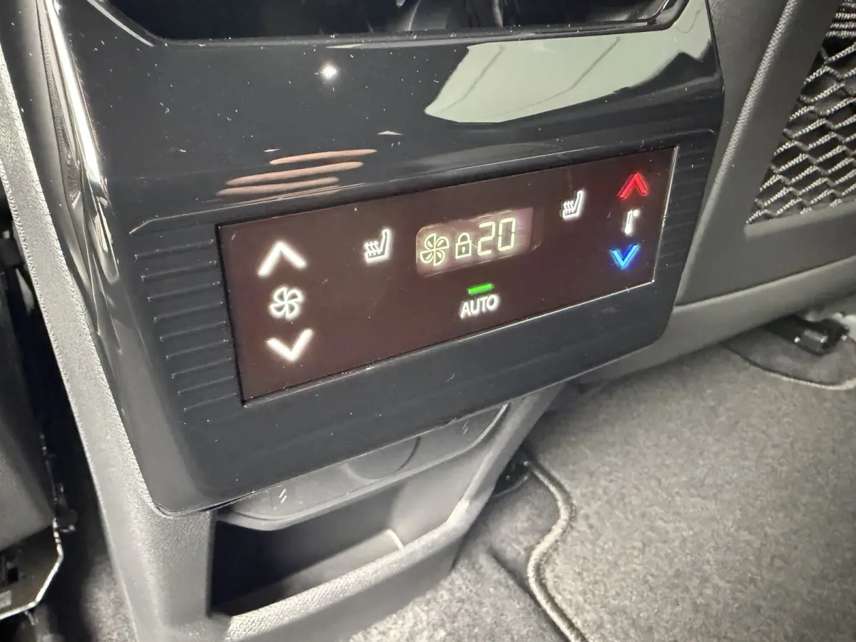 225pk Plug-in Hybrid GT (Elektrische Klep - AGR stoelen incl verwarming/massage/geheugen - Adaptieve Cruise Controle - Keyless Entry - LED - 7 pers. - Parkeersensoren V+A - Camera)