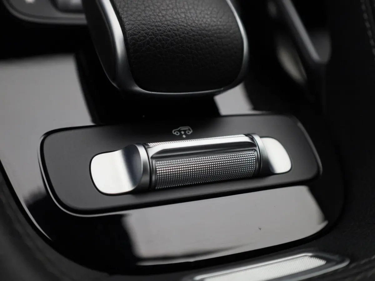 400 e 4MATIC AMG Line Premium AUTOMAAT | LUCHTVERING | AMG-PAKKET | BURMESTER | AMBIANTE | 360 CAMERA | ELEKTRISCHE TREKHAAK | MEMORY | LEDER | 12 MAANDEN BOVAG GARANTIE |
