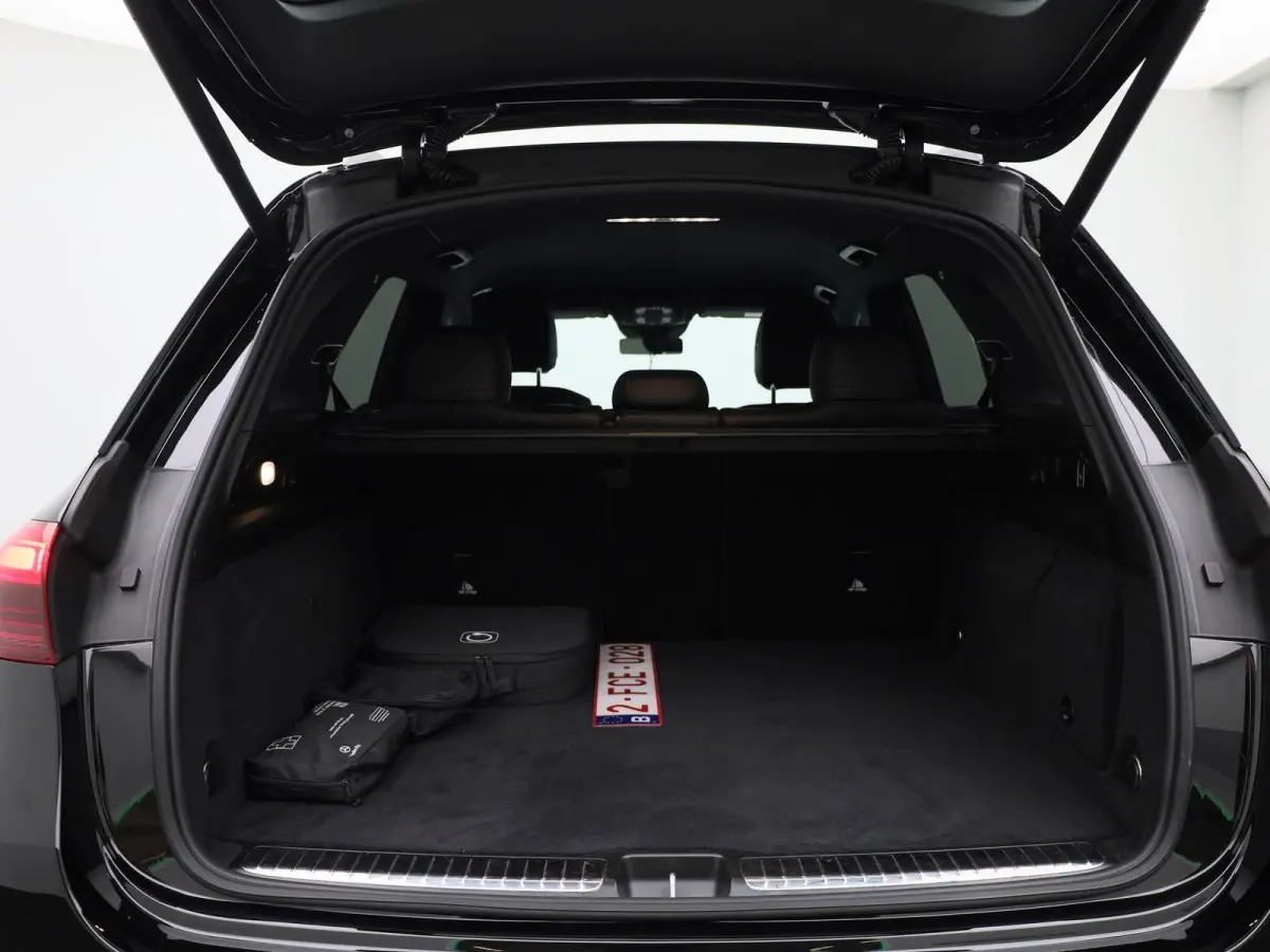 400 e 4MATIC AMG Line Premium AUTOMAAT | LUCHTVERING | AMG-PAKKET | BURMESTER | AMBIANTE | 360 CAMERA | ELEKTRISCHE TREKHAAK | MEMORY | LEDER | 12 MAANDEN BOVAG GARANTIE |