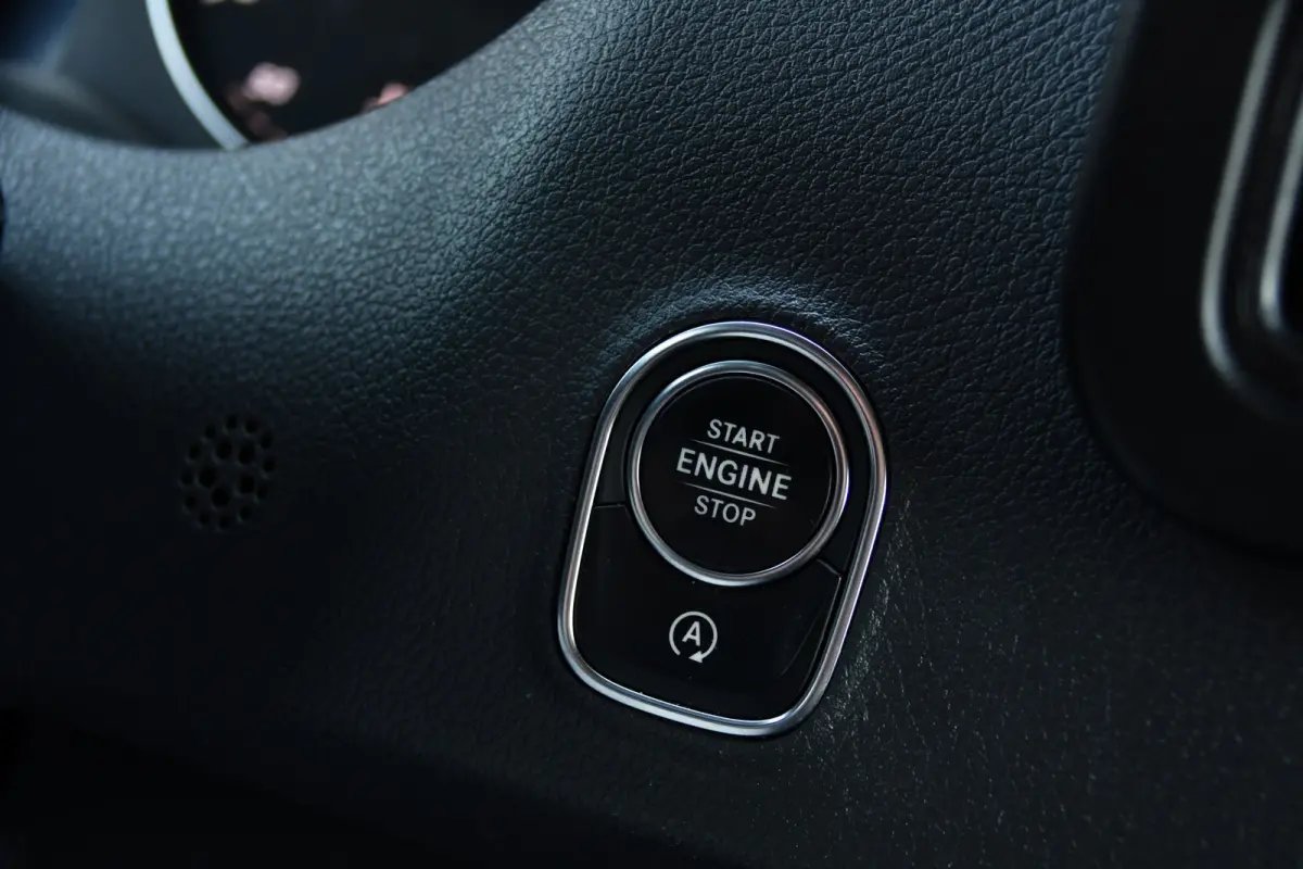 319 1.9 CDI L2H2 RWD Black Edition Camera, Cruise, Carplay, LED, 190pk, Multimedia, Automaat, Geveerde stoel, Sensoren, Trekhaak, Uniek!