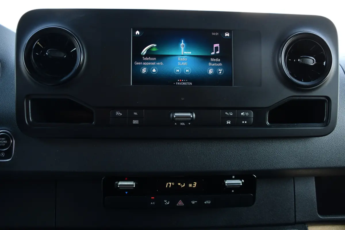 319 1.9 CDI L2H2 RWD Black Edition Camera, Cruise, Carplay, LED, 190pk, Multimedia, Automaat, Geveerde stoel, Sensoren, Trekhaak, Uniek!