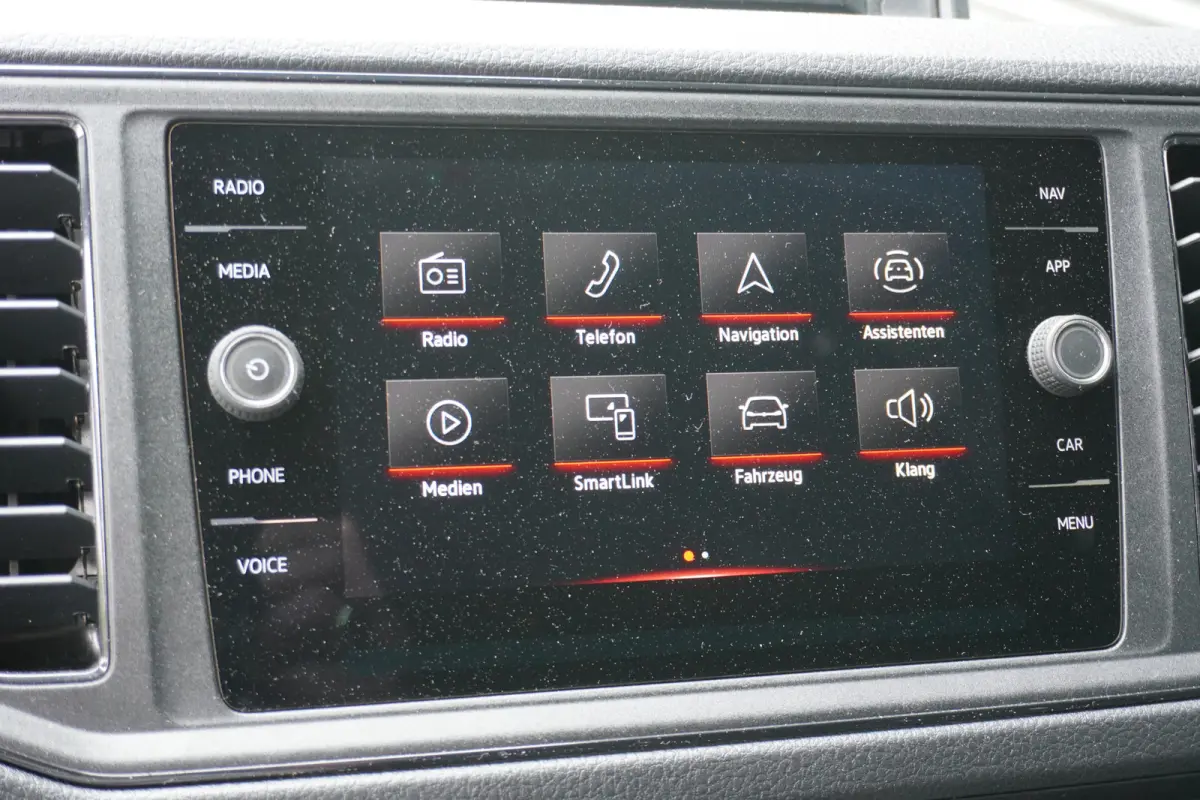 140pk L3H3/L2H2 Apple Carplay Navigatie Tacho Camera 3-zits ErgoComfort stoel DAB