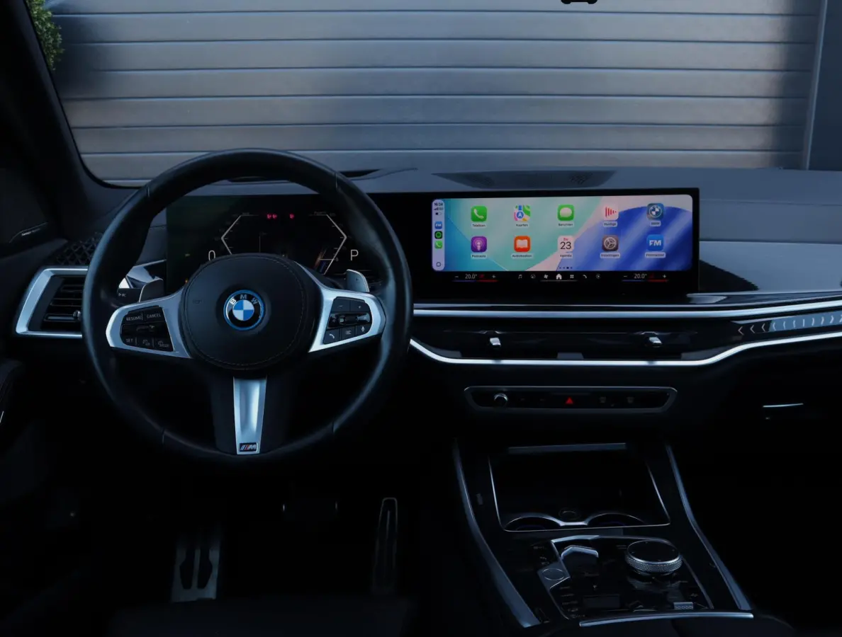 xDrive50e M Sport | Panoramadak | Comfortstoelen | H+K | Lazer | ACC | Stuurverwarming | 360