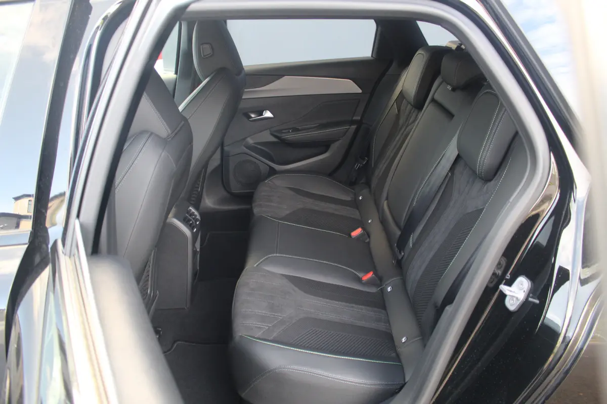 GT Avantage EV 54 kWh | Massage | Memory | Matrix | ACC | 360 Cam | Stoel & stuur verw. | Keyless | Massage | Memory | Matrix | ACC | 360 Cam | Stoel & stuur verw. | Keyless |