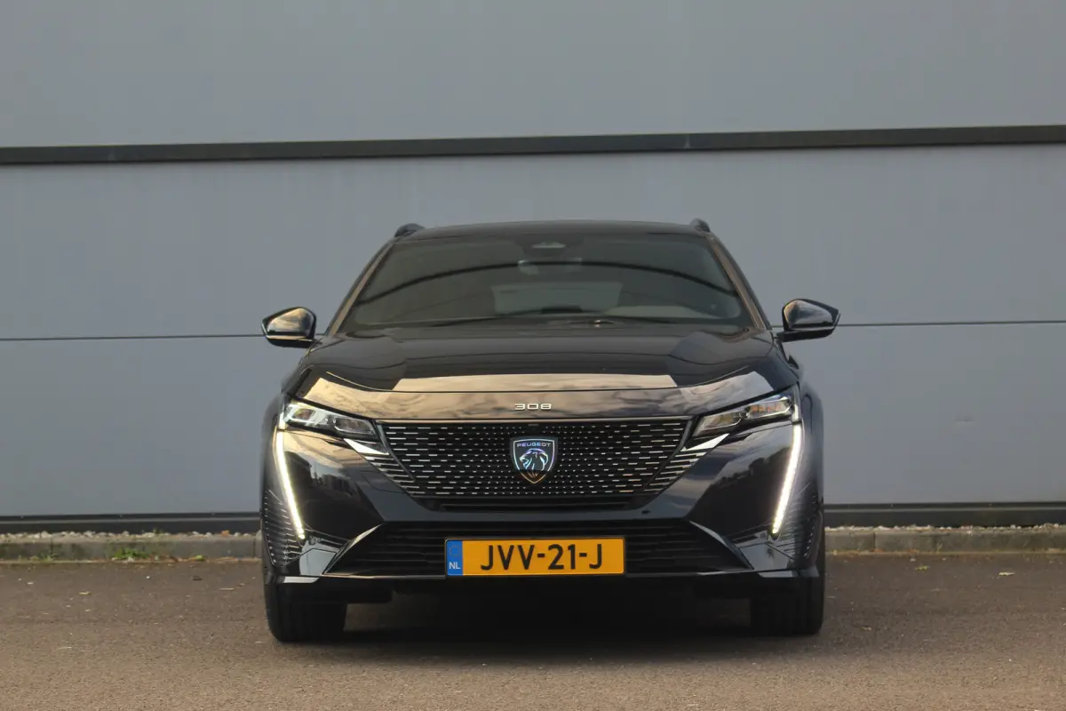 GT Avantage EV 54 kWh | Massage | Memory | Matrix | ACC | 360 Cam | Stoel & stuur verw. | Keyless | Massage | Memory | Matrix | ACC | 360 Cam | Stoel & stuur verw. | Keyless |