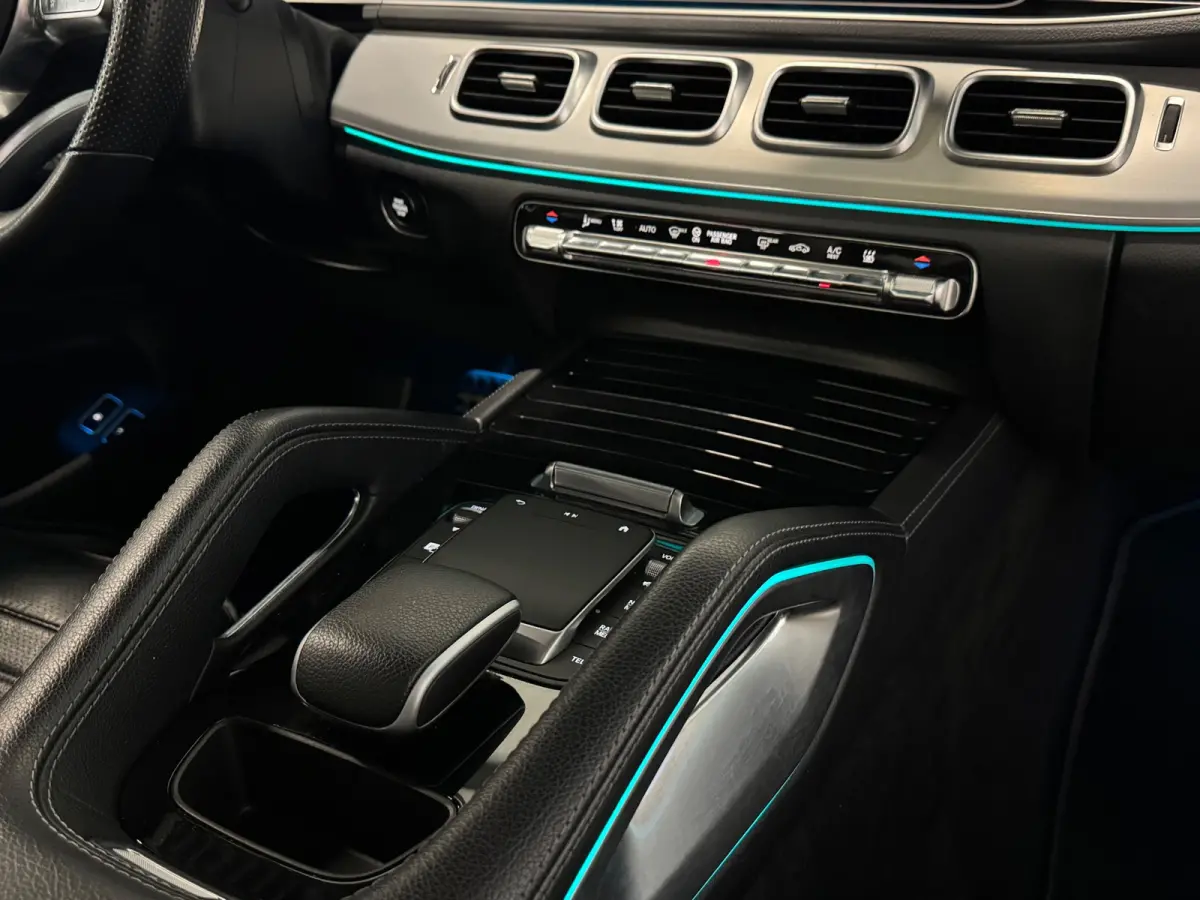 350 e 4MATIC | PANO | AMG | MEMORY SEATS | CAMERA | AMBIANCE | TREKHAAK