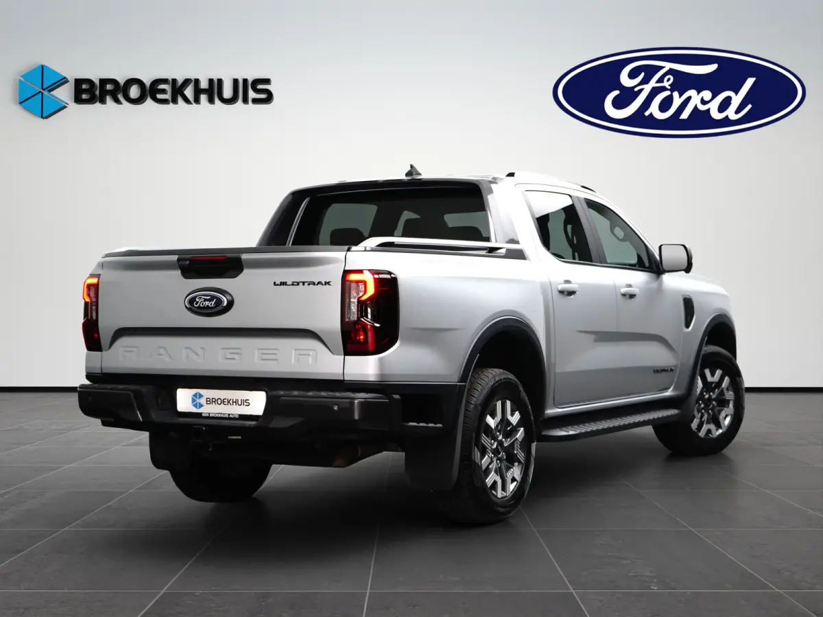 Wildtrak 2.3PHEV 279pk Dubbel Cabine | Elektrische Rollertop |