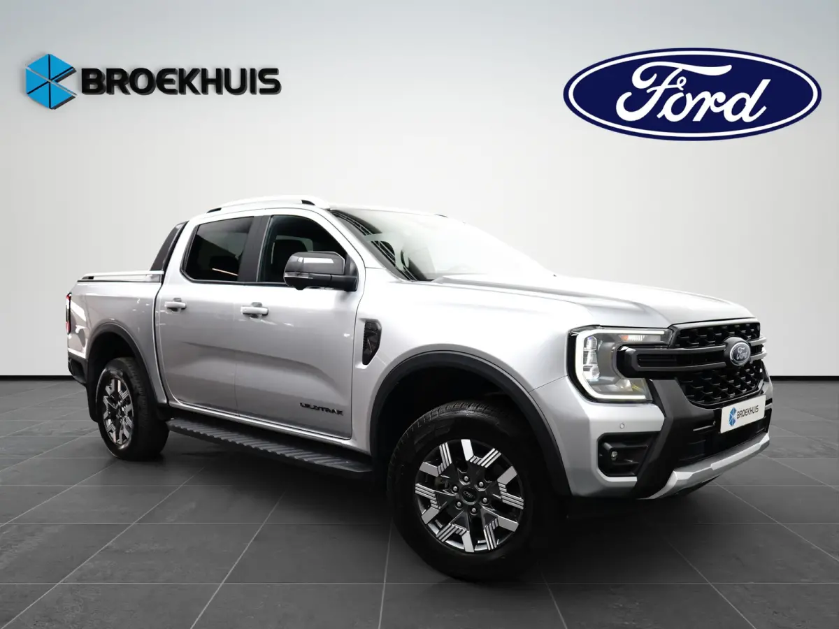 Wildtrak 2.3PHEV 279pk Dubbel Cabine | Elektrische Rollertop |