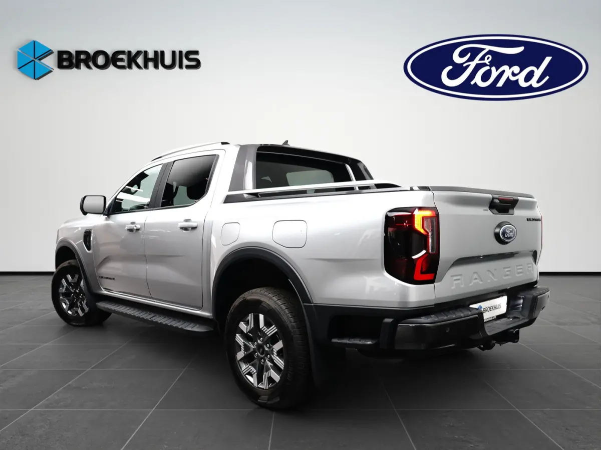 Wildtrak 2.3PHEV 279pk Dubbel Cabine | Elektrische Rollertop |