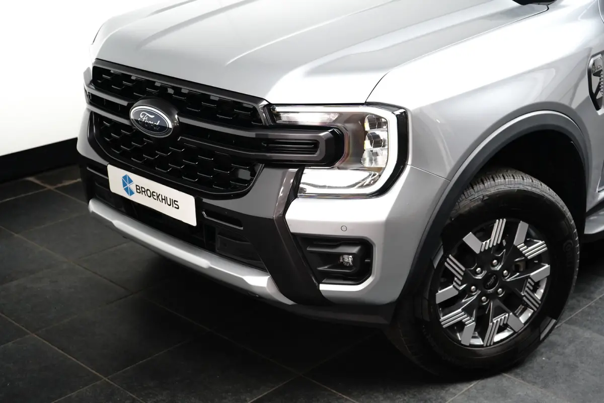 Wildtrak 2.3PHEV 279pk Dubbel Cabine | Elektrische Rollertop |