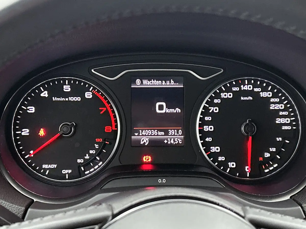 1.0 TFSI Sport Lease Edition (NAVIGATIE, LED, SPORSTOELEN, PDC, STUURBEDIENING)