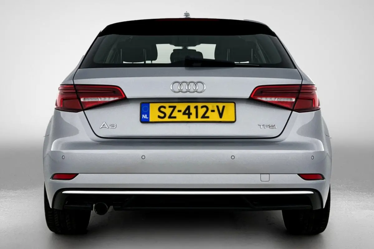 1.0 TFSI Sport Lease Edition (NAVIGATIE, LED, SPORSTOELEN, PDC, STUURBEDIENING)