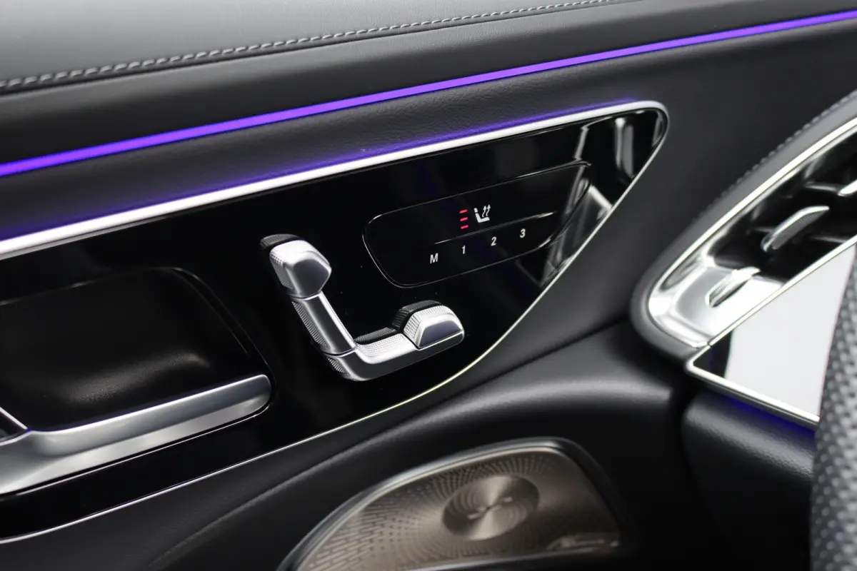 220 d AMG Line | Hyperscreen | Distronic | Memory | Burmester | HUD | 3D-Display | Panoramadak | Surround Camera | Keyless Go | Digital Light |