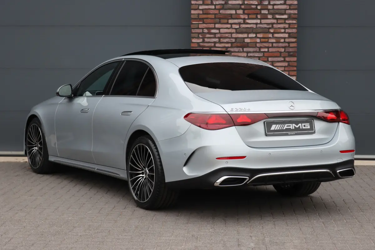 220 d AMG Line | Hyperscreen | Distronic | Memory | Burmester | HUD | 3D-Display | Panoramadak | Surround Camera | Keyless Go | Digital Light |