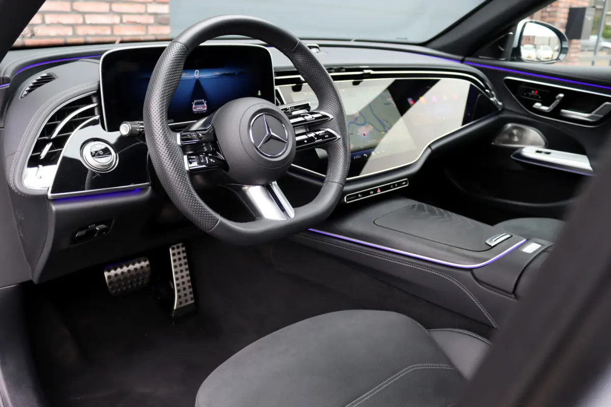 220 d AMG Line | Hyperscreen | Distronic | Memory | Burmester | HUD | 3D-Display | Panoramadak | Surround Camera | Keyless Go | Digital Light |
