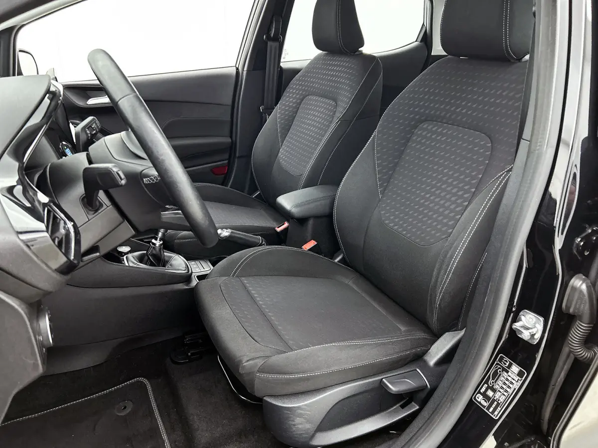 1.0 EcoBoost Titanium (NAVIGATIE, CARPLAY, STUURBEDIENING, LM VELGEN., 1e EIGENAAR, DEALER ONDERHOUDEN)