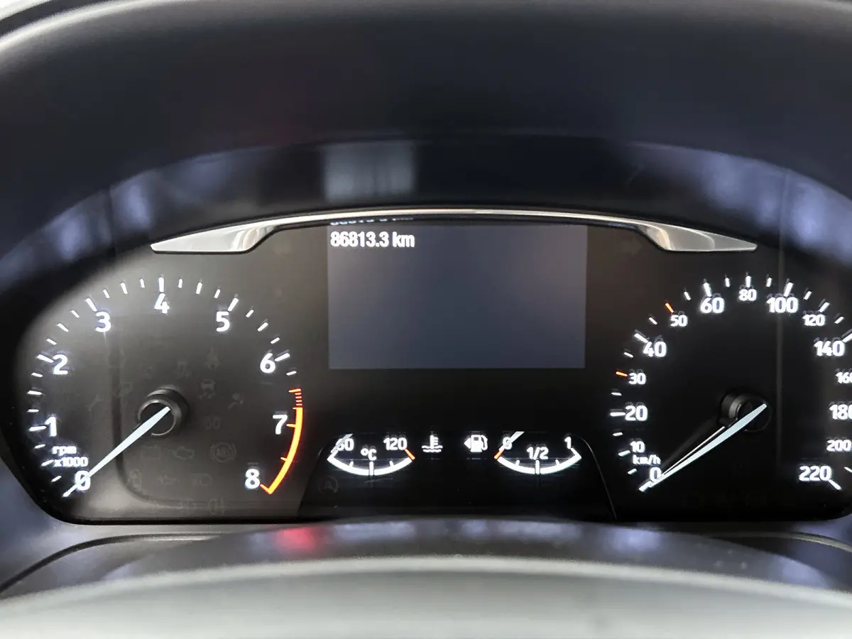 1.0 EcoBoost Titanium (NAVIGATIE, CARPLAY, STUURBEDIENING, LM VELGEN., 1e EIGENAAR, DEALER ONDERHOUDEN)
